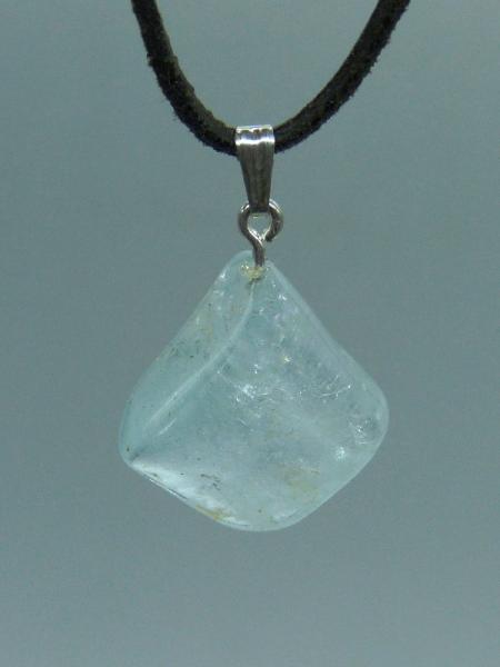 Aquamarin aus dem Himalaya, mit Silberöse
